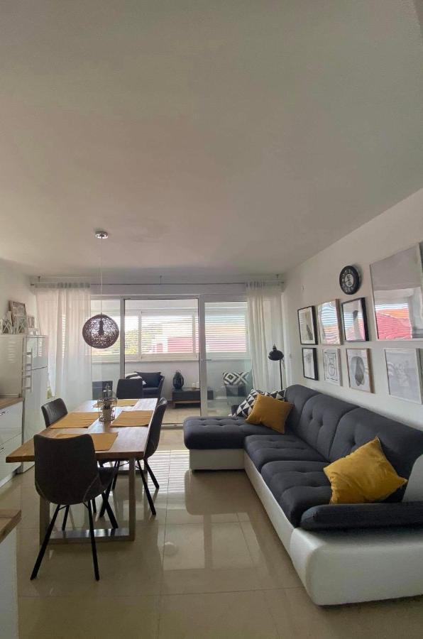 Vila Palit 497 D Apartment E Eksteriør billede